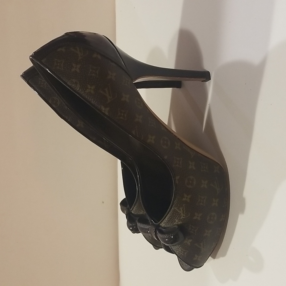 Louis Vuitton  Monogram  peep toe heels 39 - Picture 5 of 13